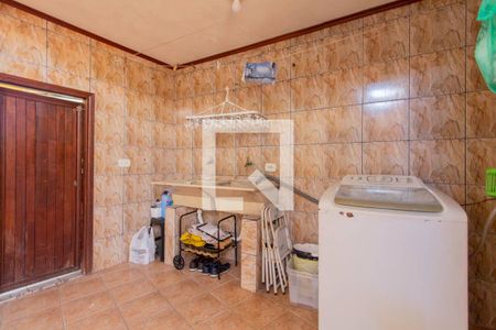Casa à venda com 200m², 3 quartos e 4 vagasÁrea de Serviço