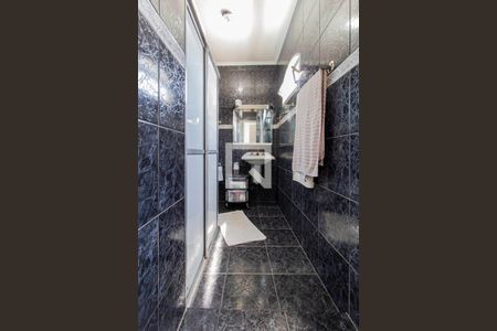 Casa à venda com 200m², 3 quartos e 4 vagasBanheiro Suíte 2