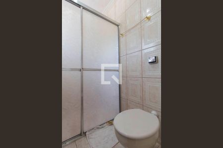 Casa à venda com 200m², 3 quartos e 4 vagasBanheiro Suíte 3