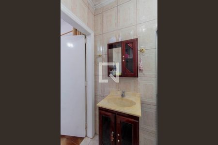Casa à venda com 200m², 3 quartos e 4 vagasBanheiro Suíte 3