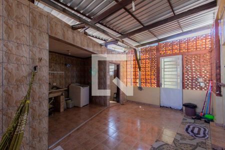 Casa à venda com 200m², 3 quartos e 4 vagasÁrea de Serviço