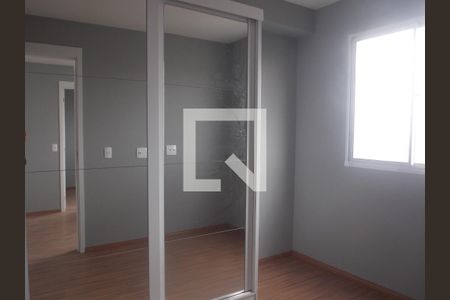 Quarto armário  de apartamento para alugar com 2 quartos, 36m² em Vila das Bandeiras, Guarulhos