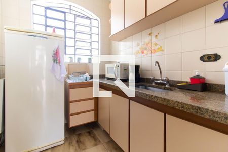 Casa à venda com 240m², 4 quartos e 2 vagasCozinha