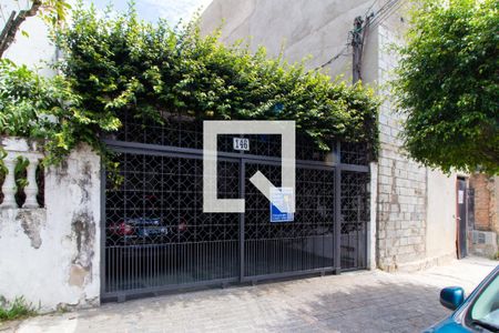 Casa à venda com 240m², 4 quartos e 2 vagasFachada