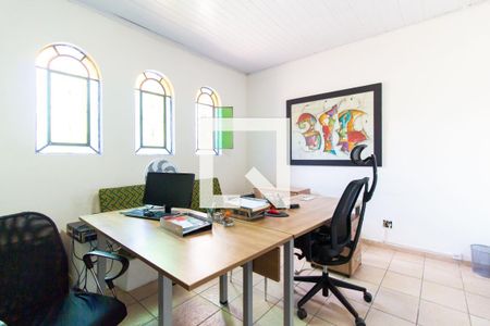 Casa à venda com 240m², 4 quartos e 2 vagasQuarto