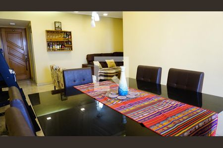 Apartamento à venda com 180m², 3 quartos e 3 vagasSala