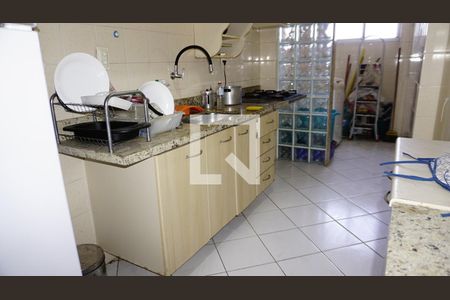Apartamento à venda com 180m², 3 quartos e 3 vagasCozinha