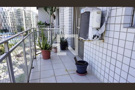 Apartamento à venda com 180m², 3 quartos e 3 vagasVaranda - Sala
