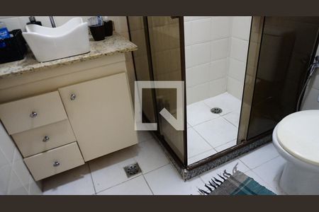 Apartamento à venda com 180m², 3 quartos e 3 vagasBanheiro Social