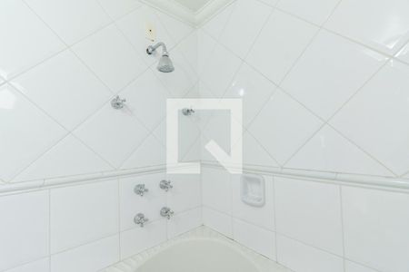 Casa à venda com 360m², 14 quartos e 3 vagas Casa à venda com 360m², 14 quartos e 3 vagasBanheiro