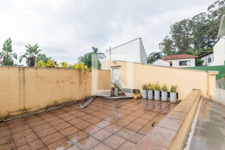 Casa à venda com 360m², 14 quartos e 3 vagas Casa à venda com 360m², 14 quartos e 3 vagasTerraço