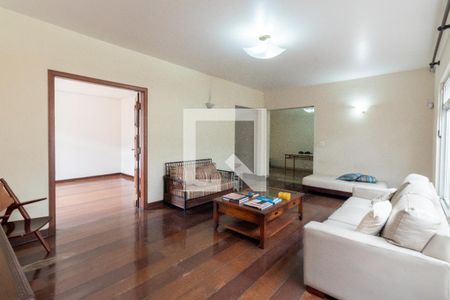 Sala de casa à venda com 14 quartos, 360m² em Sumaré, São Paulo