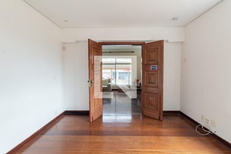 Sala de casa à venda com 14 quartos, 260m² em Sumaré, São Paulo