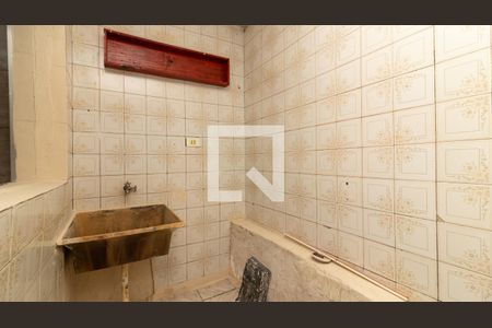 Casa à venda com 130m², 5 quartos e 1 vagaÁrea de Serviço