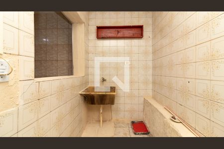 Casa à venda com 130m², 5 quartos e 1 vagaÁrea de Serviço