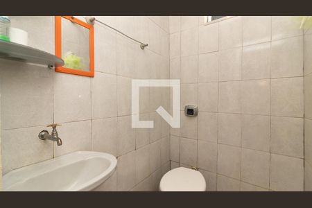 Casa à venda com 130m², 5 quartos e 1 vagaBanheiro