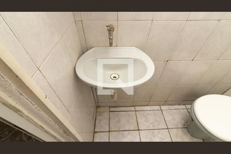 Casa à venda com 130m², 5 quartos e 1 vagaBanheiro