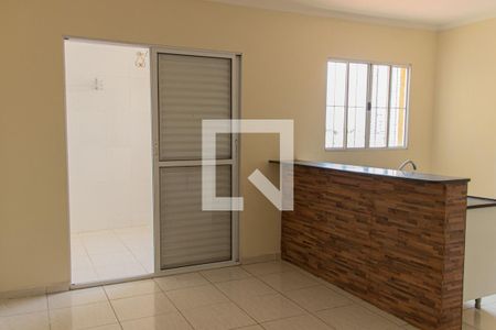 Sala/Cozinha de apartamento para alugar com 1 quarto, 40m² em Vila São Vicente, São Paulo