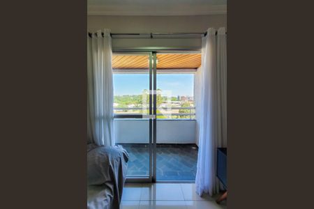 Casa para alugar com 65m², 2 quartos e 1 vaga Casa para alugar com 65m², 2 quartos e 1 vagaVaranda