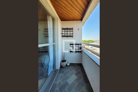 Casa para alugar com 65m², 2 quartos e 1 vaga Casa para alugar com 65m², 2 quartos e 1 vagaVaranda
