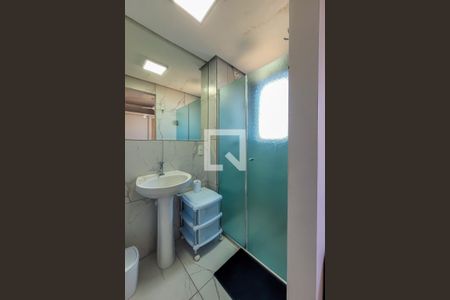 Casa para alugar com 65m², 2 quartos e 1 vaga Casa para alugar com 65m², 2 quartos e 1 vagaBanheiro da Suíte