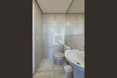 Casa para alugar com 65m², 2 quartos e 1 vaga Casa para alugar com 65m², 2 quartos e 1 vagaBanheiro da Suíte