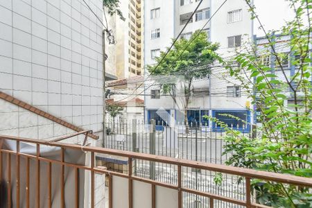 Casa à venda com 200m², 5 quartos e 4 vagas Casa à venda com 200m², 5 quartos e 4 vagasVaranda da Sala