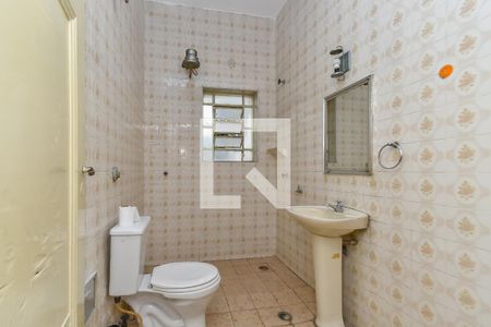 Casa à venda com 200m², 5 quartos e 4 vagas Casa à venda com 200m², 5 quartos e 4 vagasBanheiro Térreo