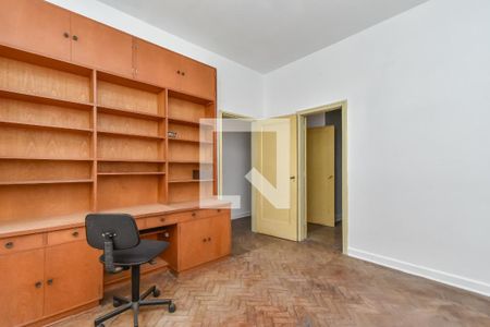 Casa à venda com 200m², 5 quartos e 4 vagas Casa à venda com 200m², 5 quartos e 4 vagasQuarto 4 - 2 piso