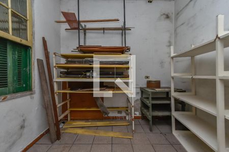 Casa à venda com 200m², 5 quartos e 4 vagas Casa à venda com 200m², 5 quartos e 4 vagasEdícula