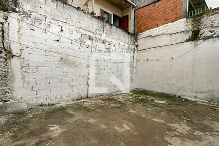 Casa à venda com 55m², 1 quarto e sem vagaQuintal