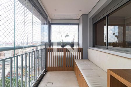 Apartamento para alugar com 67m², 2 quartos e 2 vagas Apartamento para alugar com 67m², 2 quartos e 2 vagasVaranda