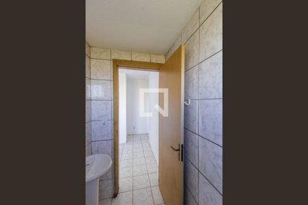 Banheiro de apartamento para alugar com 2 quartos, 56m² em Santa Fe, Gravataí