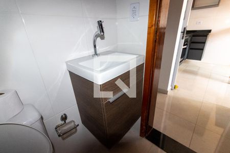 Casa de condomínio à venda com 36m², 2 quartos e sem vagaBanheiro