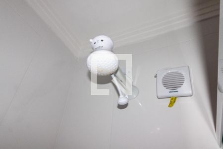 Casa de condomínio à venda com 36m², 2 quartos e sem vagaChuveiro