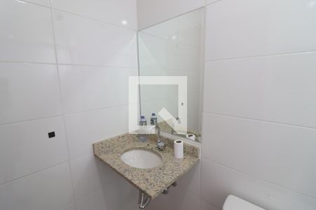 Banheiro de apartamento para alugar com 1 quarto, 35m² em Vila Paiva, São Paulo
