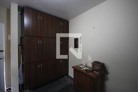 Casa à venda com 250m², 3 quartos e 4 vagasQuarto de Serviço