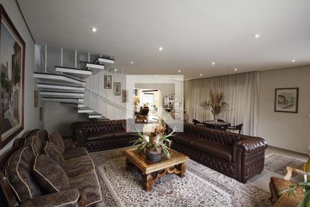 Sala de casa à venda com 3 quartos, 250m² em Vila Monumento, São Paulo