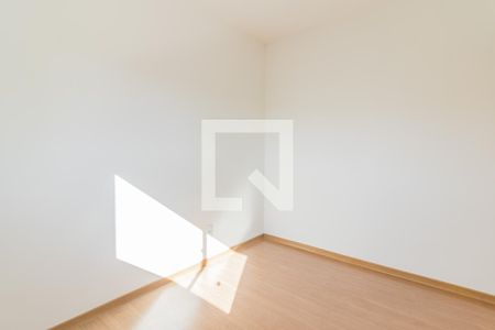 Dormitório 2 de apartamento à venda com 2 quartos, 43m² em Protásio Alves, Porto Alegre