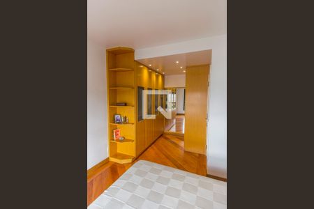 Apartamento à venda com 98m², 2 quartos e 2 vagasCloset da suíte