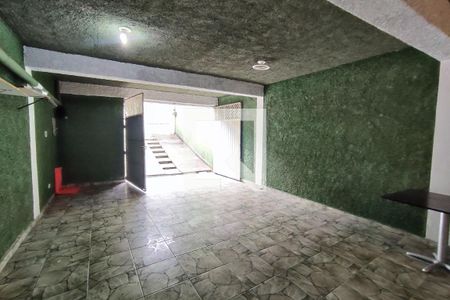 Casa à venda com 157m², 4 quartos e 5 vagas