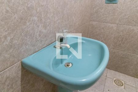 Casa à venda com 360m², 3 quartos e 2 vagas Casa à venda com 360m², 3 quartos e 2 vagasBanheiro Quintal