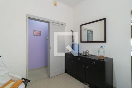 Casa à venda com 360m², 3 quartos e 2 vagas Casa à venda com 360m², 3 quartos e 2 vagasQuarto 4