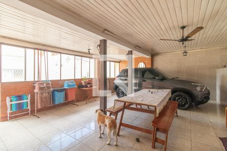 Casa à venda com 360m², 3 quartos e 2 vagas Casa à venda com 360m², 3 quartos e 2 vagasQuintal