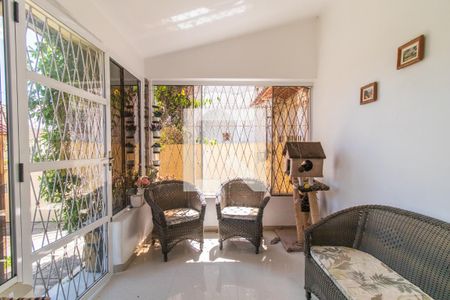 Casa à venda com 360m², 3 quartos e 2 vagas Casa à venda com 360m², 3 quartos e 2 vagasSala