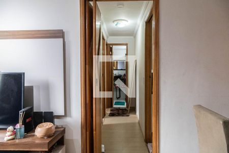 Corredor de apartamento à venda com 2 quartos, 50m² em Vila Sílvia, São Paulo