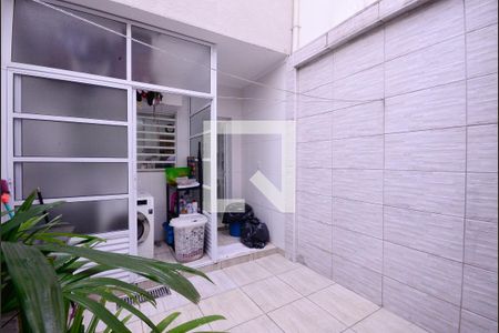 Casa à venda com 130m², 4 quartos e 2 vagasÁrea de Serviço