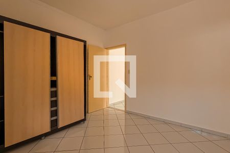 Suíte 1 de casa para alugar com 3 quartos, 250m² em Parque Renato Maia, Guarulhos