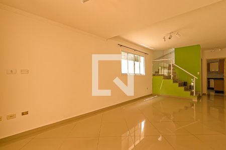 Sala de casa para alugar com 3 quartos, 250m² em Parque Renato Maia, Guarulhos