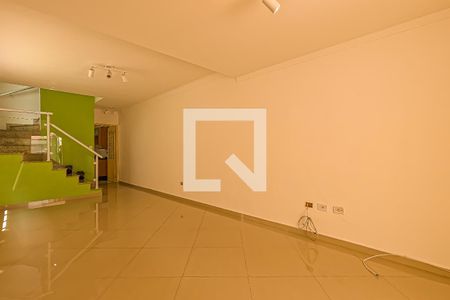 Sala de casa para alugar com 3 quartos, 250m² em Parque Renato Maia, Guarulhos